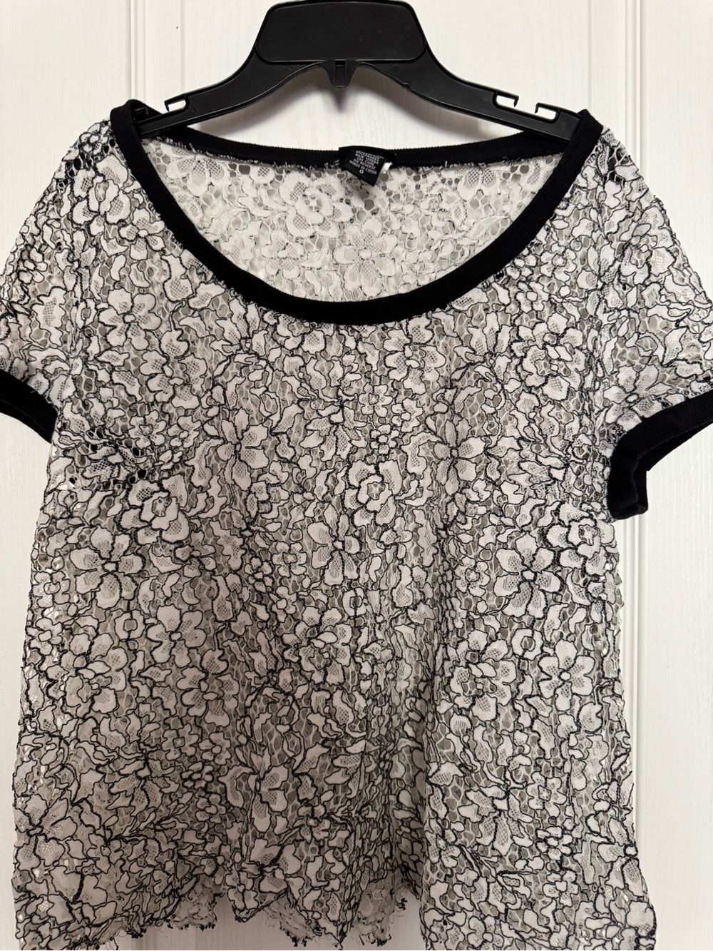 torrid Black and White Floral Lace Short Sleeve Tee